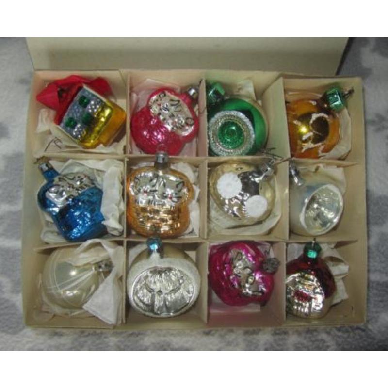 Oude kerstbal ornament in doos 12 stuks