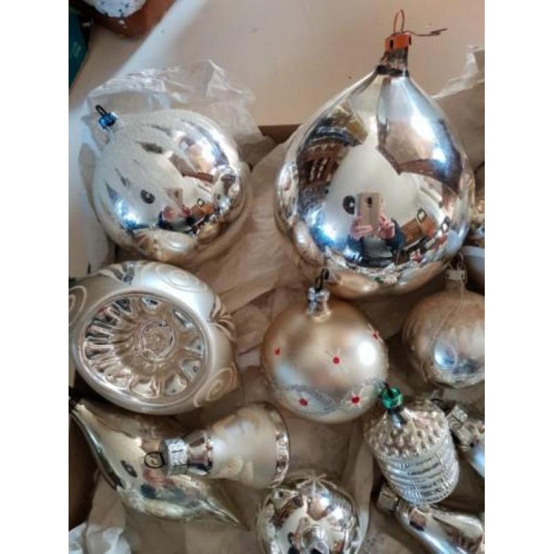 Antieke kerstballen figuurtjes