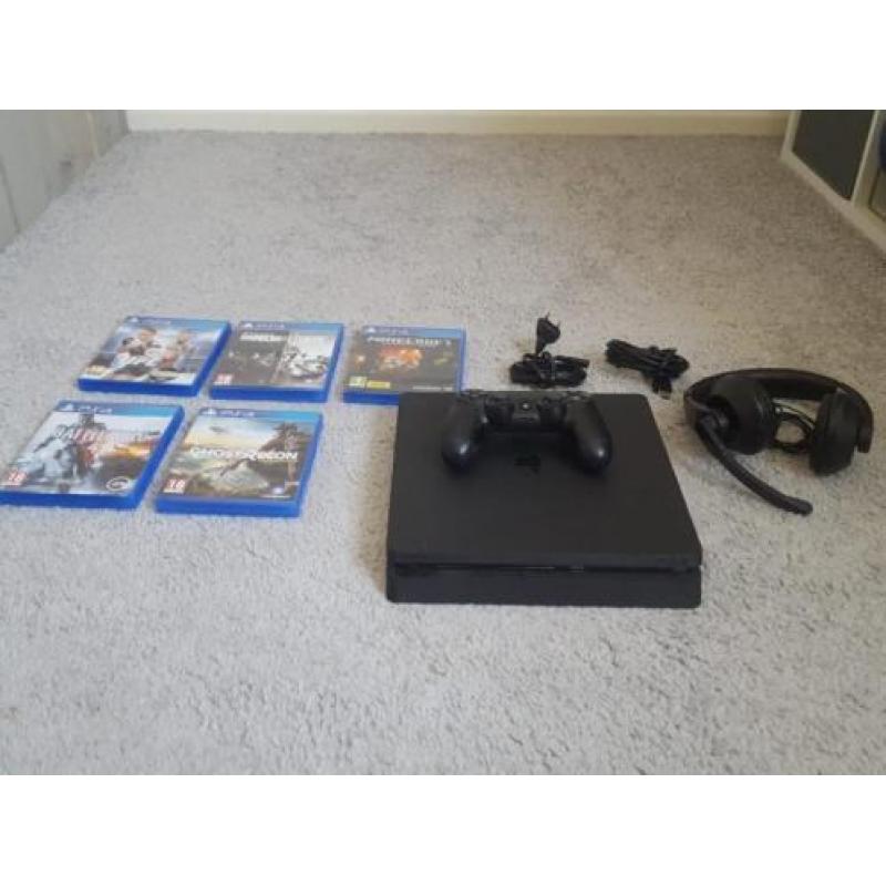 ps4 compleet + 5 spellen