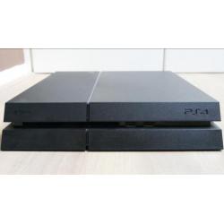 Sony Playstation 4 1TB 2 Controllers 2 Spellen